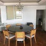 Lindo apartamento na avenida atlântica Copacabana R.J