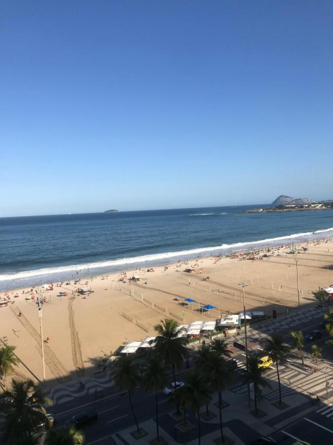 Lindo Na Avenida Atlantica Copacabana R.j Rio de Janeiro